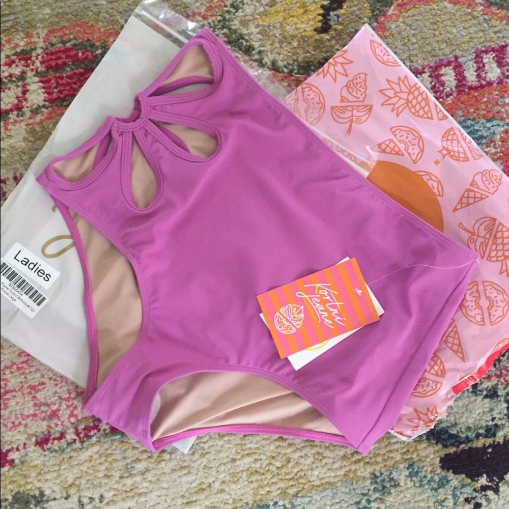 Bodacious Purple Kortni Jeane Flower cutout